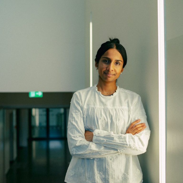 Ansprechpartnerin Monia Singh